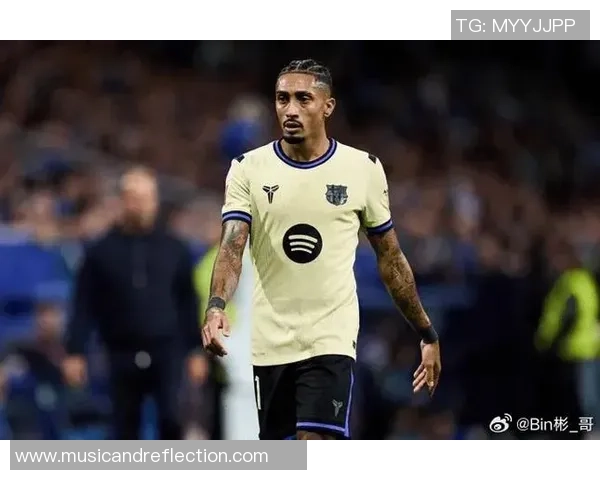 拉菲尼亚无缘国家德比 妻子社媒晒甜蜜合照鼓励并表达永远相伴的支持